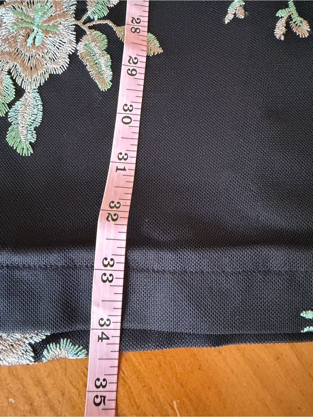 Vince Camuto Floral Black Dress size 4 Gorgeous Detail - Picture 15 of 16